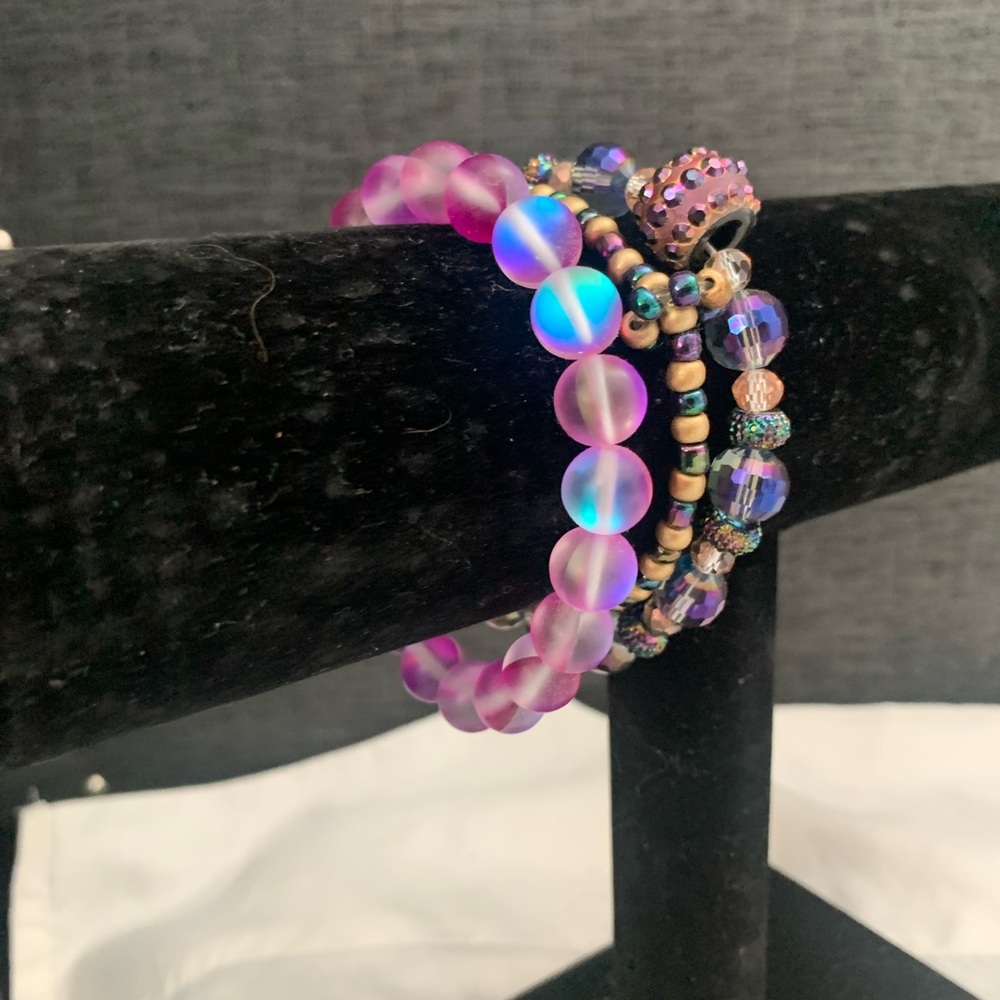 Beautiful custom made beaded bracelet. One of a kind!!!!!!